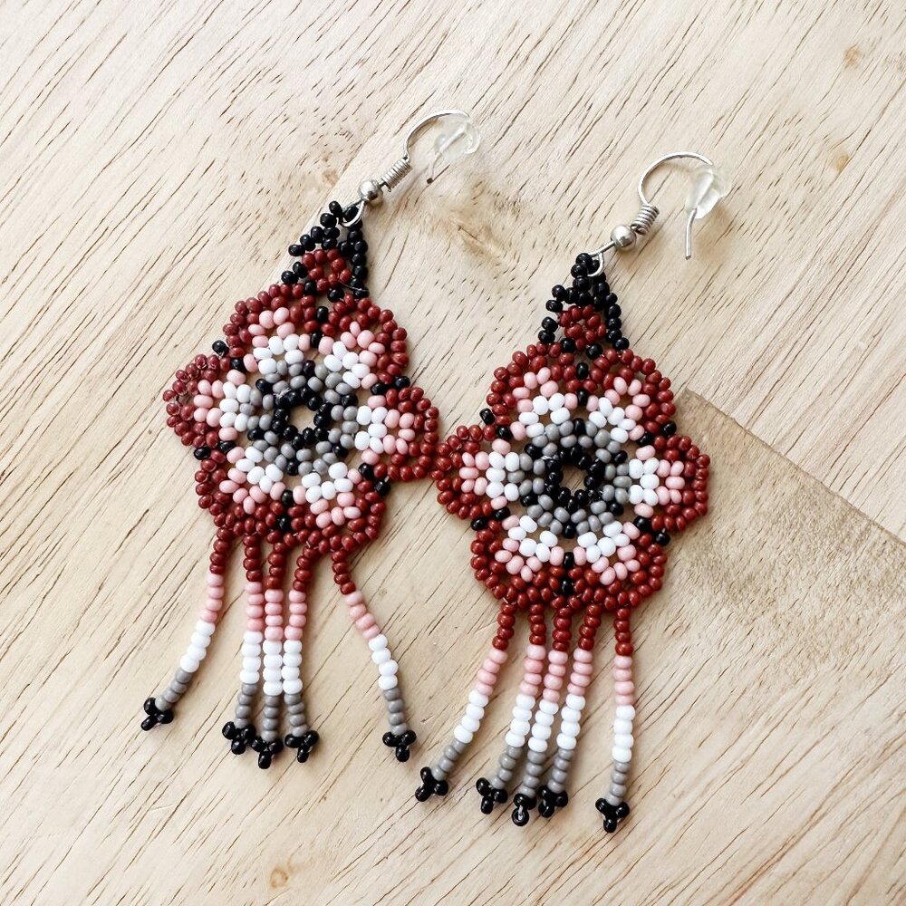 NEW Hand-Beaded Flower Earrings Mini Beads Maroon Pink Black‎ White Southwestern
